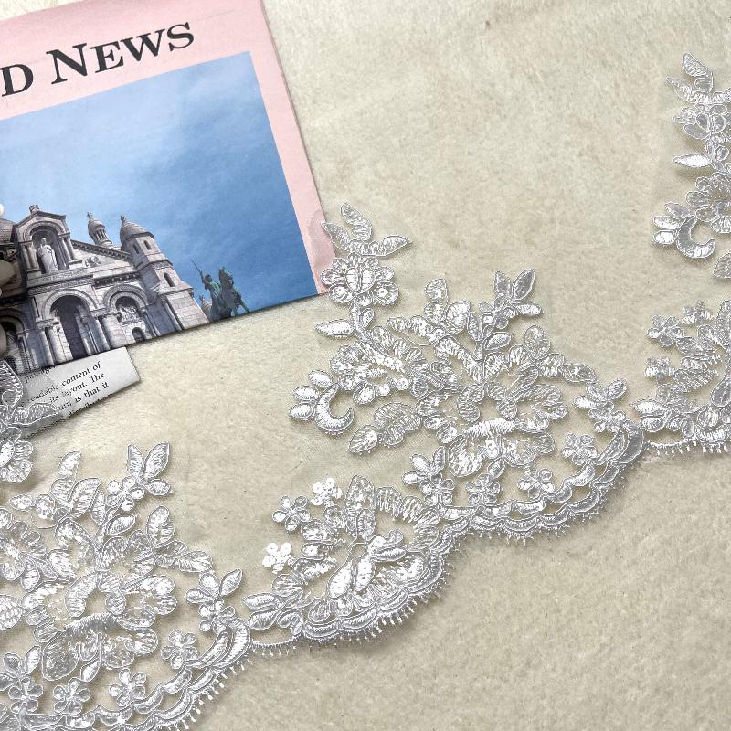Dressmaking embroidery lace trim