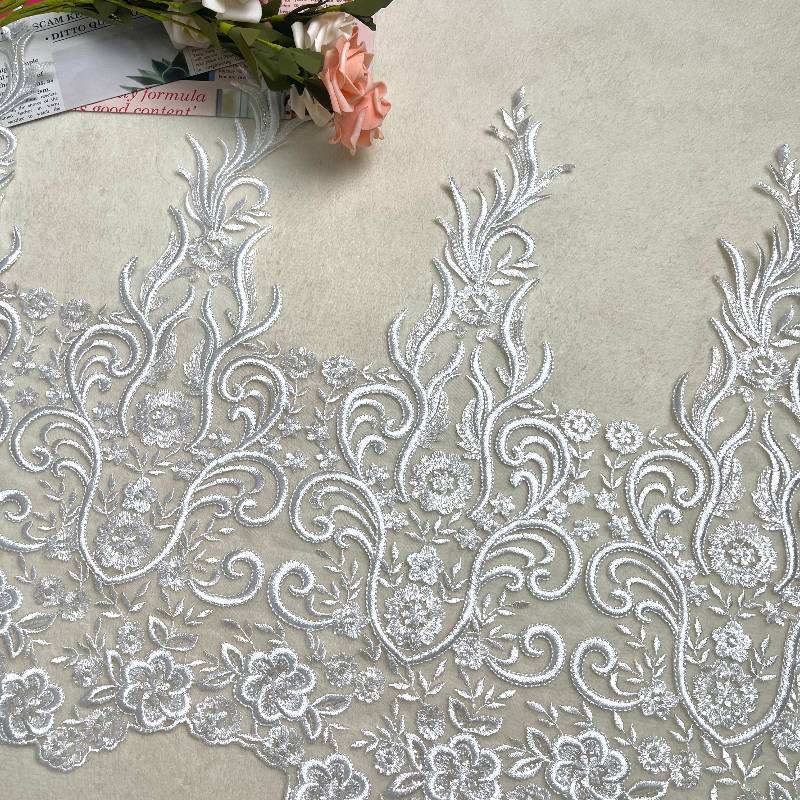 Exquisite and fashionable lace decals